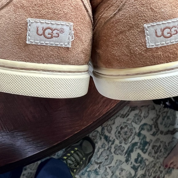 Women’s Ugg sneakers. Suede, camel color, size 9. Very nice condition! - Picture 4 of 7